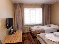 Madanur Hotels in Ak-Su