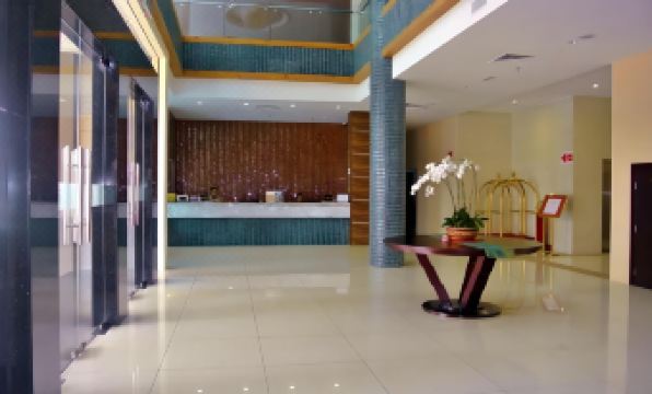 Putatan Platinum Hotel - Housity