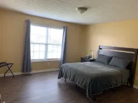 Restful Bourbon Trail Lodge with Pool and Hot Tub