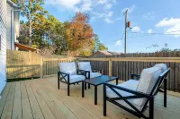 Stylish Mid-century Modern 3-bedroom 2.5 bath townhome in awesome Tallahassee