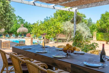 PILI - Wonderful villa with private pool amidst the fields. Free WiFi Отели в г. Puerto Colom