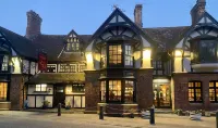 The Talbot and Apartment Hotel di 