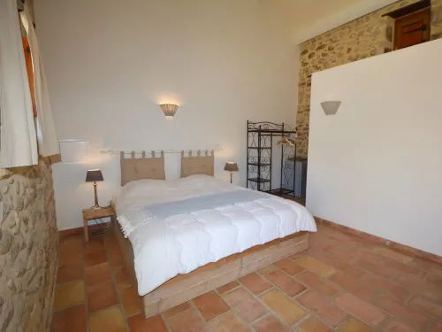 Le Mas des Trois Anges فنادق في Saint-Denis