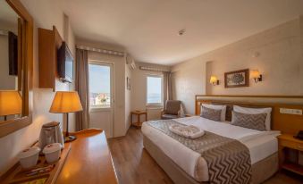 Çanak Hotel