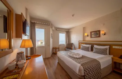 Çanak Hotel