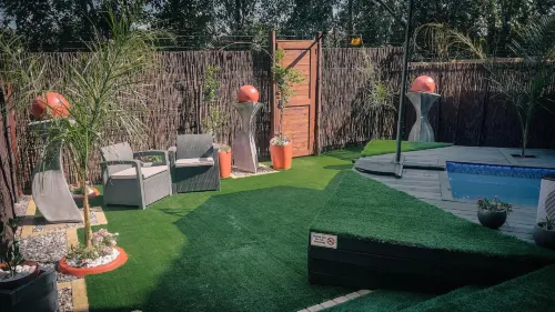 Luxurious Self-Catering Apartment in Benoni with Private Entrance Hotels in Benoni