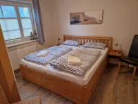 ground floor apartment with south-west terrace, central, near the beach Hotels in Zingst