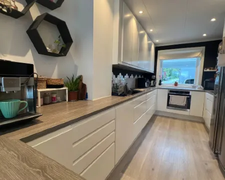 Cozy Urban Single Room Hotels in Alesund