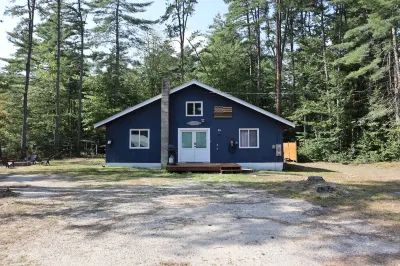 Summer Cabin: Nearby Lakes, Dog Friendly & Private Hot Tub