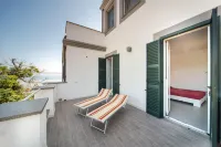 Apartment in stately villa with direct access to Lake Bolsena