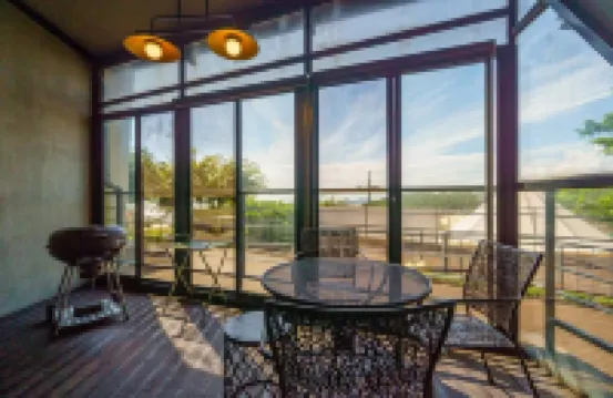 هيلينج إيليفينث بنسيون