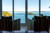 SookePoint Ocean Cottage Resort - 3-Star