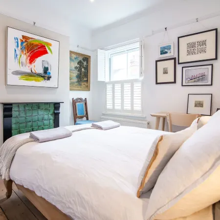 Host & Stay - Terrace House on Canal