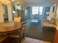 Jockey Resort Suites Center Strip