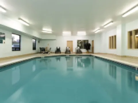 Baymont by Wyndham Mason Hotels in Mason