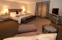8A Grahamstown by the Oyster Collection