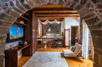 Vasilikata Hotels in Agios Konstantinos