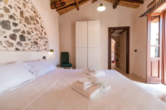 Domo Pro Vois Hoteles en Orosei