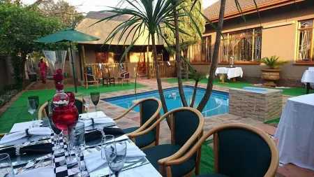 Lauren Palace Guest House Отели в г. Фандербейлпак