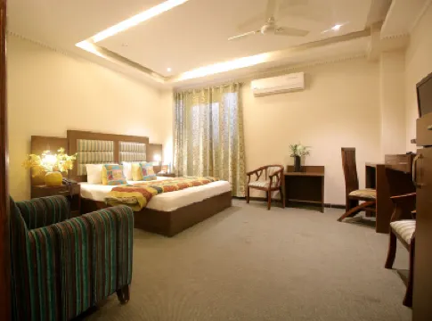 Hotel City Premier - Golf Course Road ,Gurgaon โรงแรมใกล้ถนน Golf Course Road