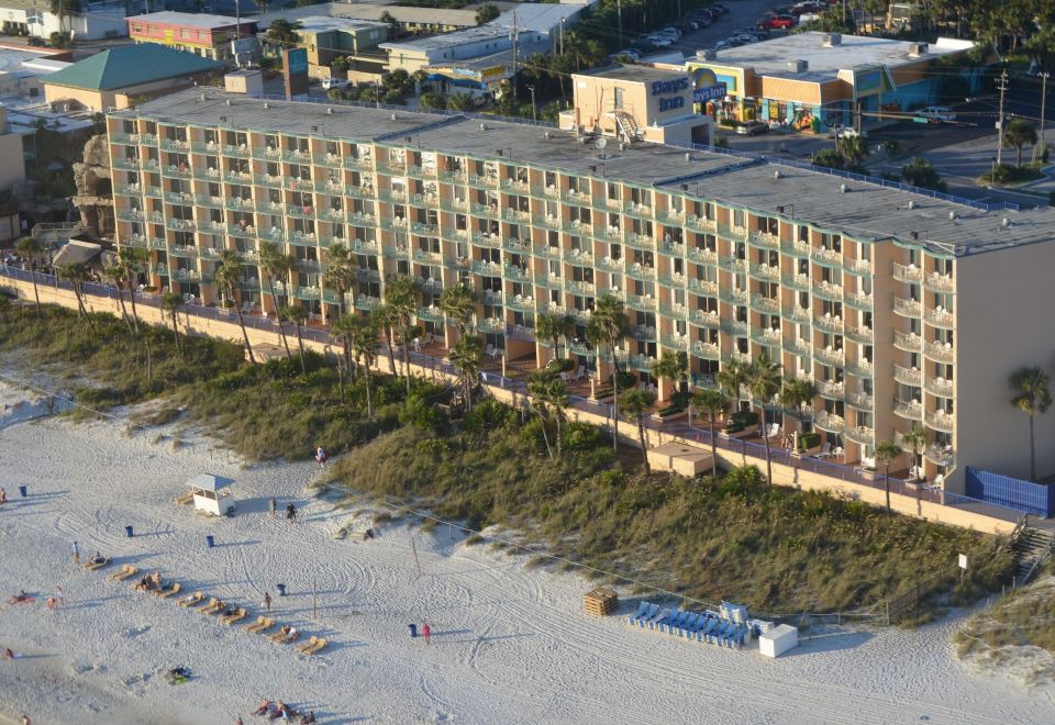 Hotel Days Inn by Wyndham Panama City Beach/Ocean Front, Exterior, Hotel Exterior