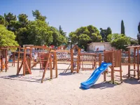 Adrialux Camping Mobile Homes Hotels in Selce