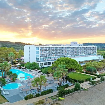 Ninos Grand Beach Hotel & Resort
