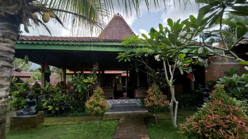 Villa Setumbu powered by Cocotel Hotels in Borobudur