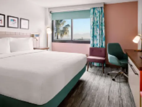 Hilton Garden Inn LAX Los Angeles Airport Hotels in Los Angeles