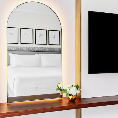 Grand Tower Classic King Room InterContinental Chicago Magnificent Mile, an IHG Hotel Promo Code