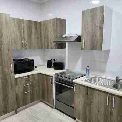 Spacious Luxury 3Bed Hse in Tema Netflix Rooms