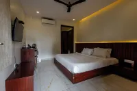 Veerdency Luxury Resort Hotels near BettaKote Lake