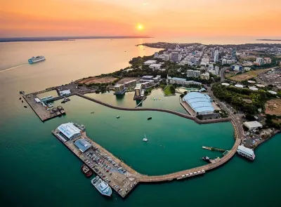 Oceanfront Marvel Harbour View Pool Parking Hotels in 