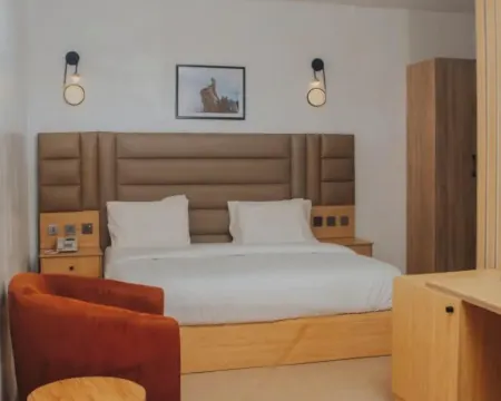 ซอฟต์ ลอดจ์ โฮเทล โรงแรมในแคละบาร์