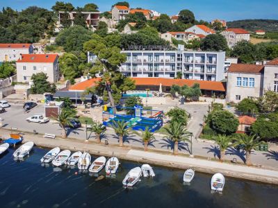 Hotel Lumbarda