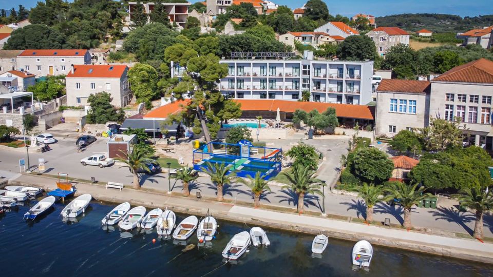 Hotel Lumbarda