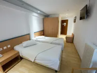 Thomas Beach Hotel Hotels in Marathon