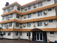 沙穆爾旅館酒店 鄰近Sinza的酒店