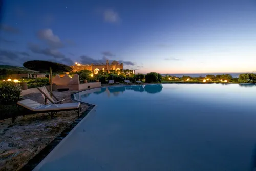 Dar Danse, the Bubble on the Beach