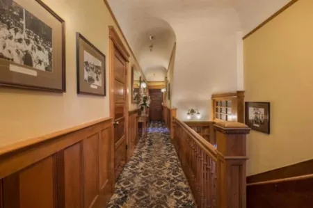 Pacific Grove Inn Отели рядом с достопримечательностью «Асиломар Бич Вью»