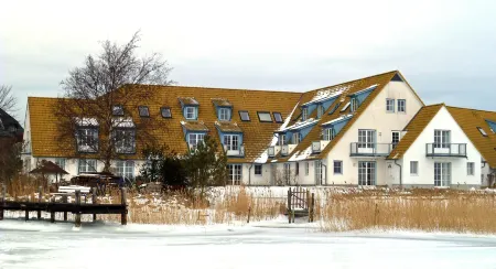 Hotel- & Ferienanlage Kapitäns-Häuser Breege