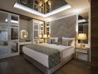 Elysium Green Suites Hotels near Seven Beach