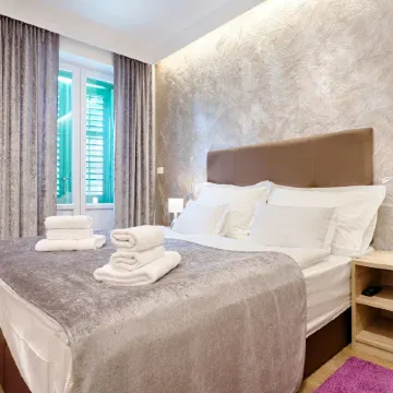 Central Pearl by Nono Ban Rooms