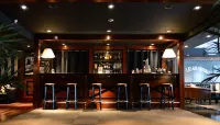 U232 Hotel - bar