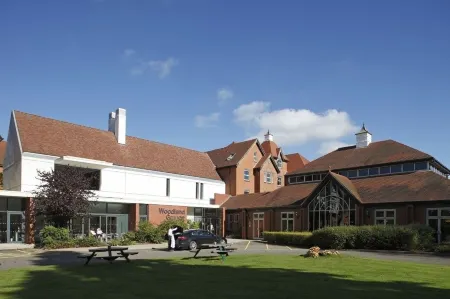 Woodland Grange Отели в г. Лик Вуттон энд Гайс Клайфф