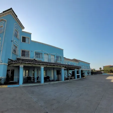 Casa Bella Hotel and Suites