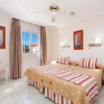Apartamentos Casablanca Hotels near Taoro Park