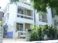 Maplewood Guest House, Neeti Bagh, New Delhiit is a Boutiqu Guest House - Room 2 Отели в г. Юг Экстеншен II