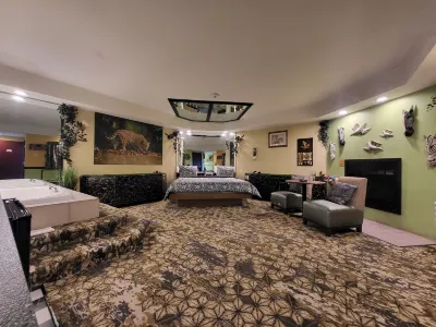 Inn of the Dove Romantic Luxury Suites with Jacuzzi & Fireplace at Harrisburg-Hershey, PA Отели рядом с достопримечательностью «Widener University Commonwealth Law School»