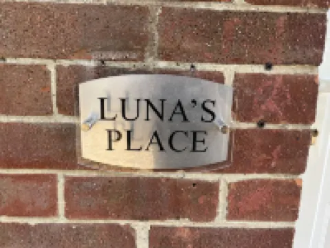 House - Sleeps 14 Onsite Parking & Pets Allowed Poole otelleri